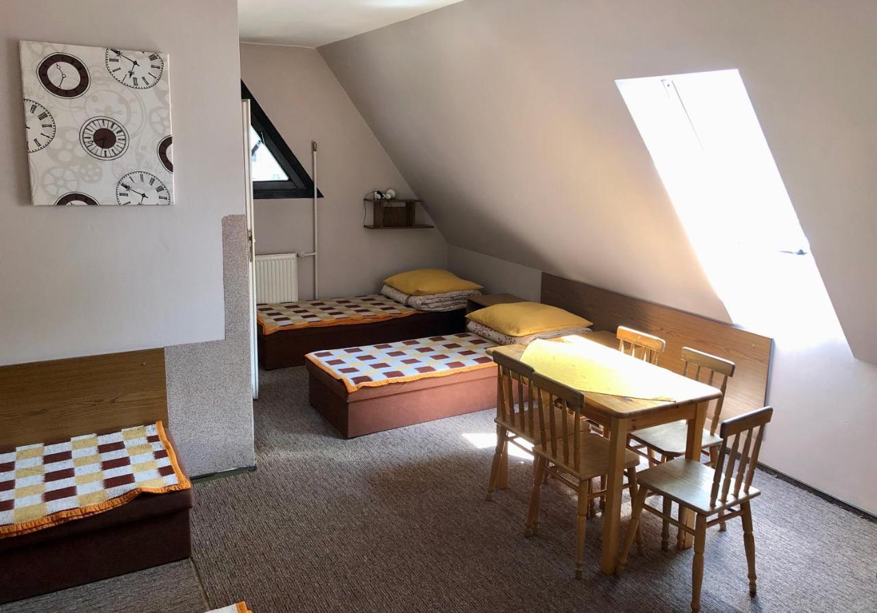 Albergue Miedzynarodowe Schronisko Mlodziezowe Ptsm Szarotka Zakopane Exterior foto